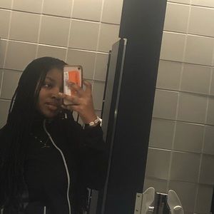 Meet your Posher, Fatima